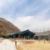 서울근교, 갤러리같은 실내에서 즐기는 커피 & 브런치