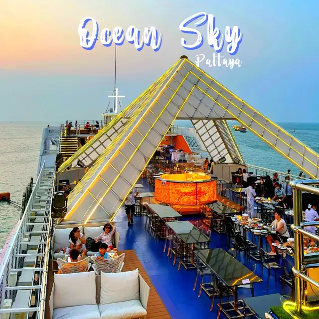 ♥️ร้อนนี้กับบรรยากาศคาเฟ่กลางทะเล