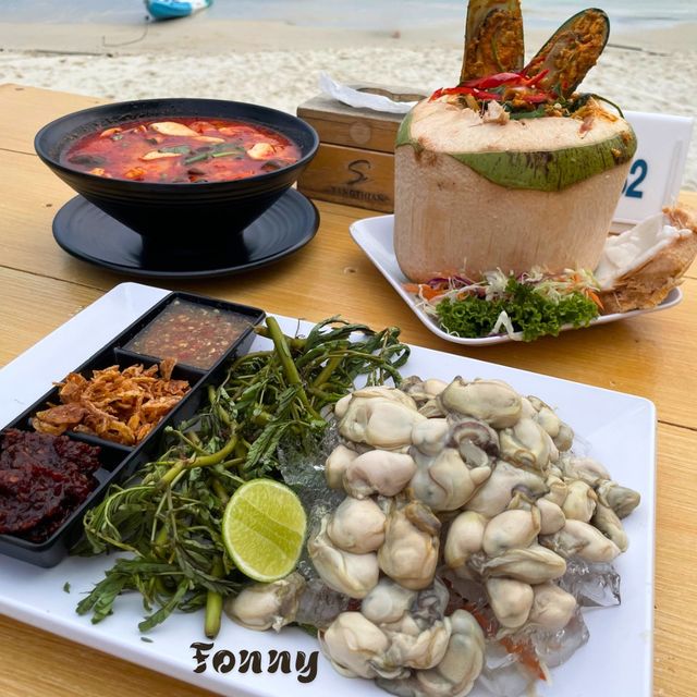 🕯️แสงเทียนบีช รีสอร์ท in เสม็ด🏝️