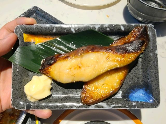 香港探店 性價比極高自助餐 鮑魚花膠都任食