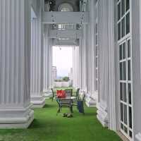 GREEK INFLUENCE HOTEL : LA CRISTA MALACCA