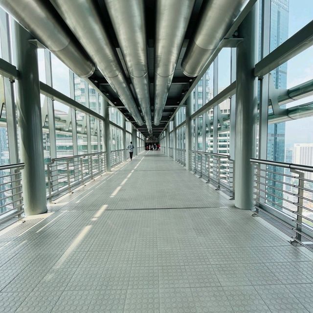 LV86 + Skybridge at Petronas Twin Tower