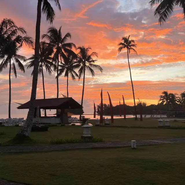 Quick Getaways-Mayang Sari Beach Resort 🏖️