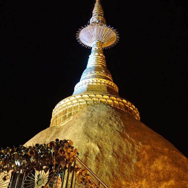 ไหว้พระธาตุชมอาทิตย์สวยงามที่อินแขวน