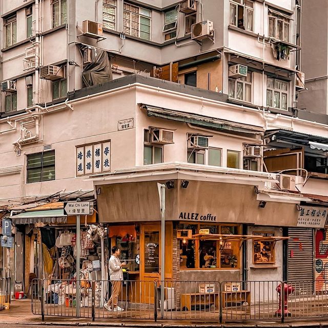 香港隱世轉角木系復古Cafe