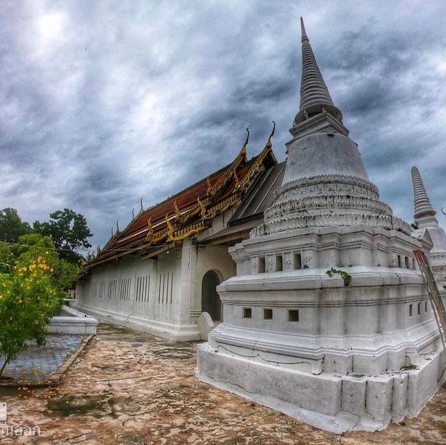 พระศรีอริยเมตไตร  วัดไลย์ 