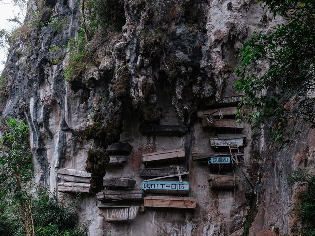 Hanging Coffins: Sagada's Ancient Tradition