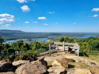 Pha Phaya Goopree Viewpoint