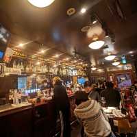 上野鬧中取靜的英倫風酒吧 HUB