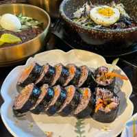 SU韓式料理餐廳：道地風味