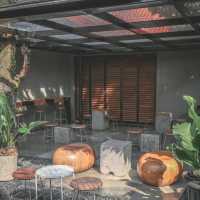 THIS KOPISOP IS BOTH A COFFEE SHOP AND A WORKING SPACE