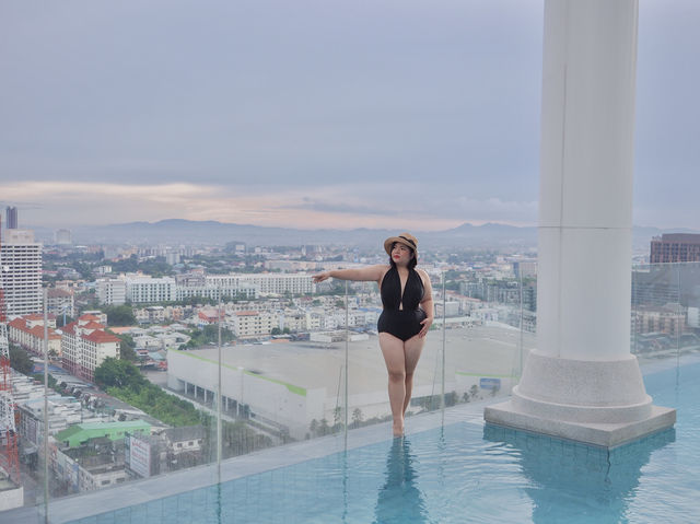 ที่พักใจกลางพัทยา วิวสวย rooftopสุดปัง
