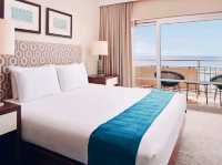 💙 Oceanfront Hotel in Wakiki