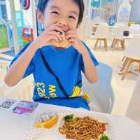 「親子餐廳Playhouse，玩樂食樂兼備！」