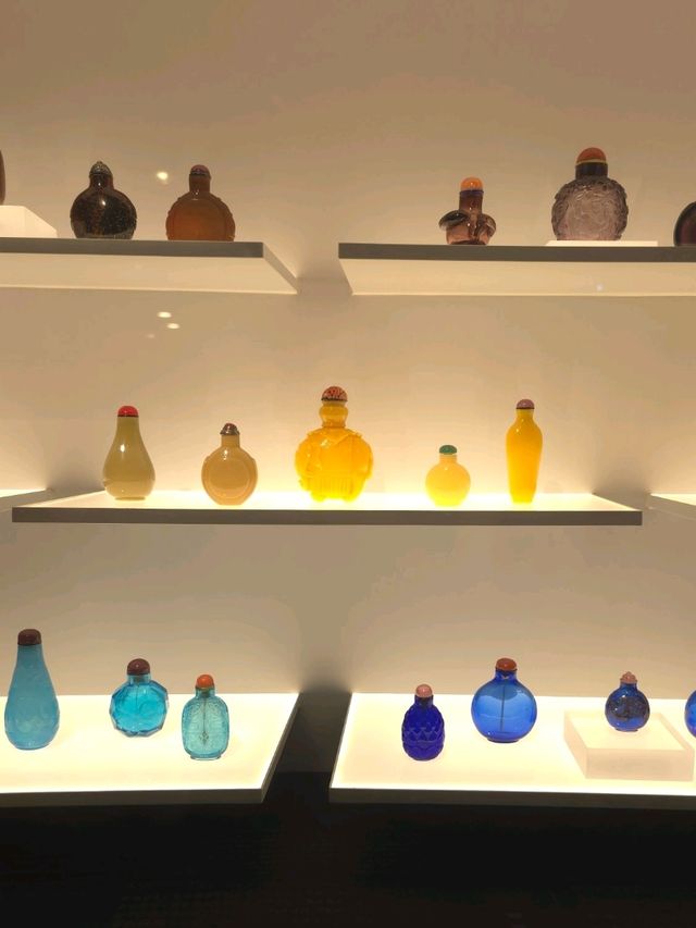 香港藝術館 (Hong Kong Museum of Art) 香港藝術館 (Hong Kong Museum of Art)