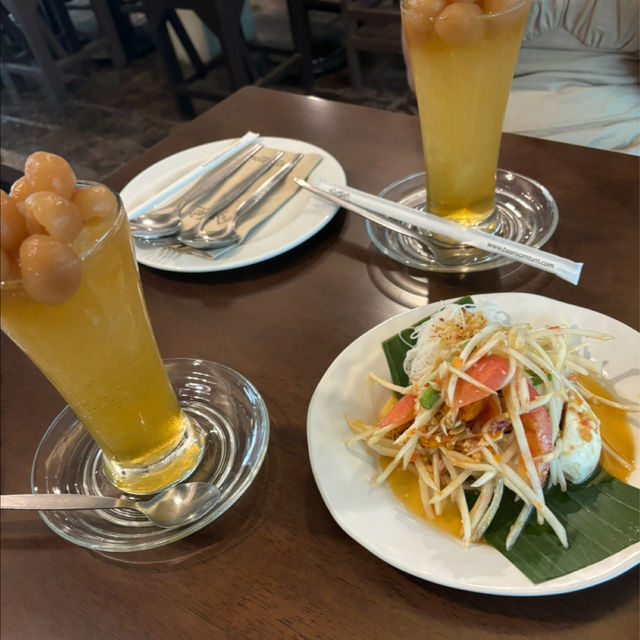 방콕의 쏨땀 맛집 Baan Somtum을 소개합니당👍