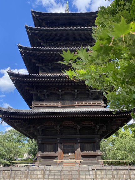 Kyoto] Five-story pagoda (Toji Temple) within walking distance