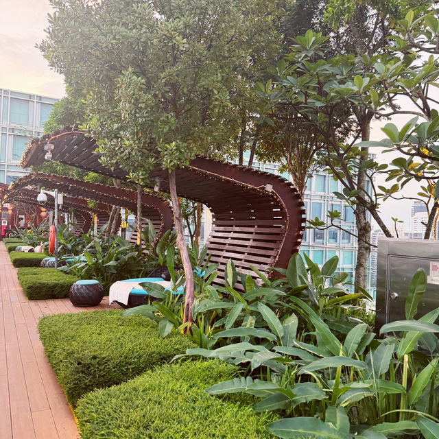 Enjoy panoramic city Views from the Rooftop Pool at Hotel Jen Orchardgateway 