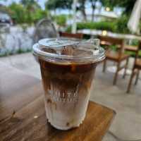 ร้านคาเฟ่ไวท์แคนตัส นนทบุรี