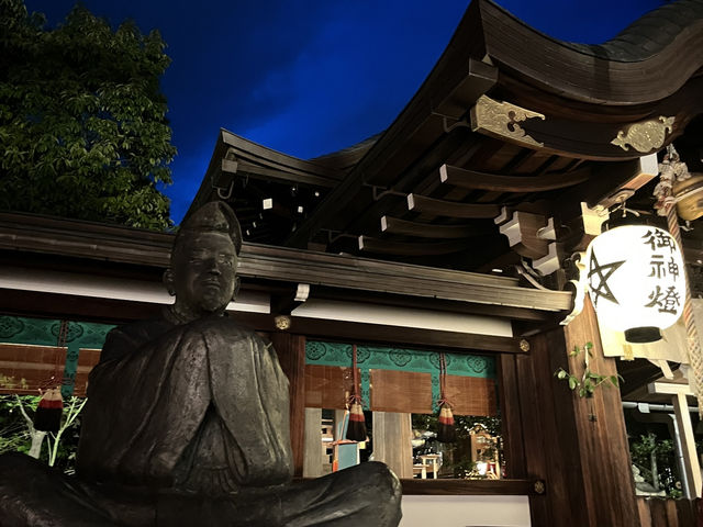 晴明祭前夕/ 宵宮祭！巫女潑灑熱水，人群尖叫🤣