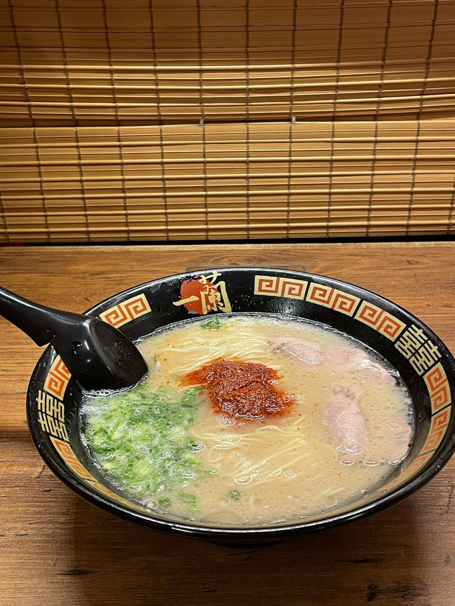 일본갔으면 먹고와야쥬 한국인들이좋아하는  이치란라멘🍜