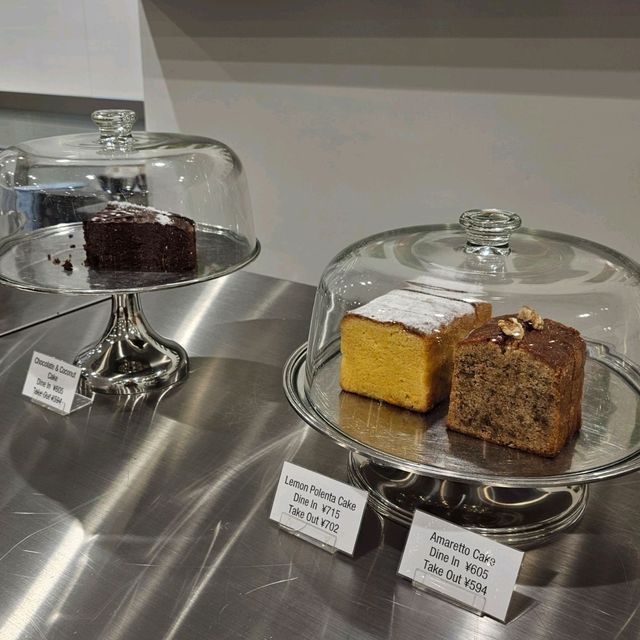 [銀座]キャロットケーキが美味しい銀座のカフェ[ローズベーカリー 銀座]