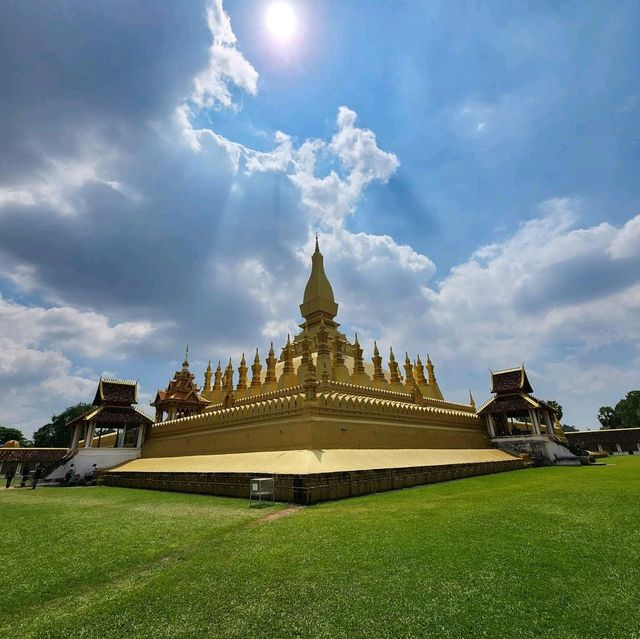 พระธาตุหลวงเวียงจันทน์