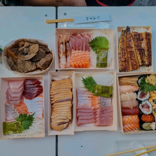 พากินซาซิมิที่ Taipei Fish Market