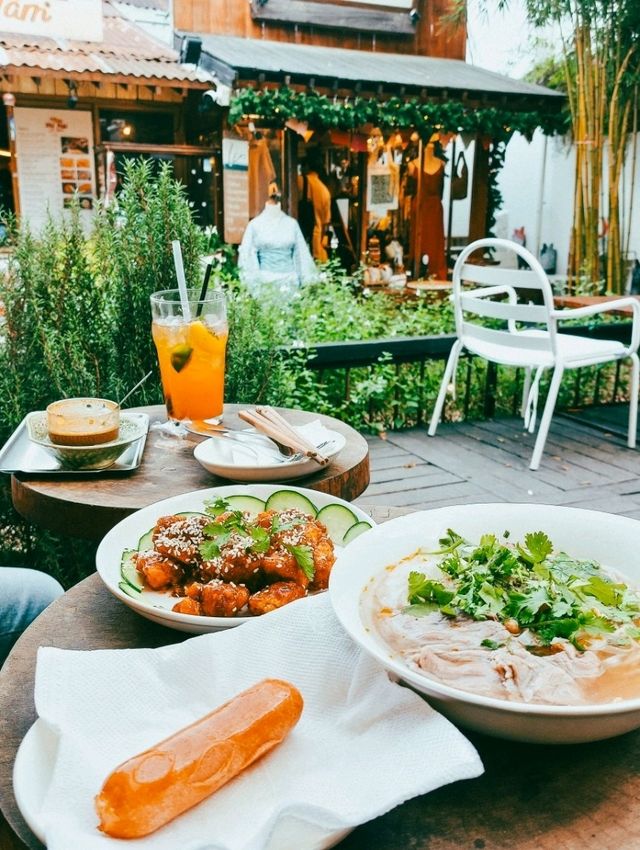 Still Cafe, Dalat, Vietnam