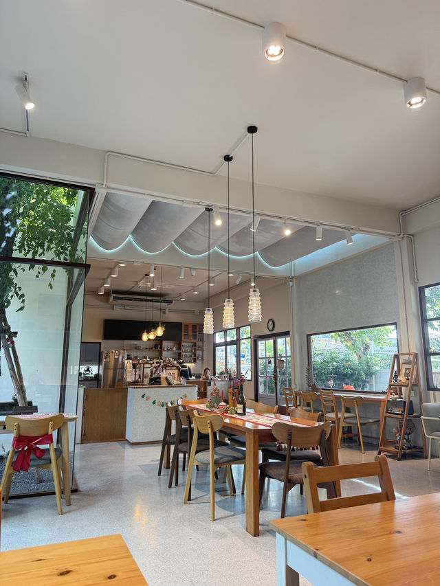 ร้านคาเฟ่ญี่ปุ่น ครบจบทั้งคาวหวาน Otama sunrice