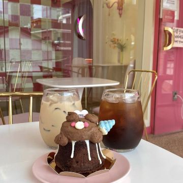 韓国】カロスキルにある一際目立つピンクの可愛いカフェ🩷 | Trip.com