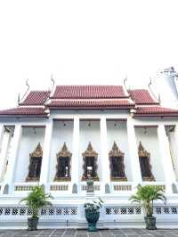 ไหว้พระใจกลางกรุง : วัดปทุมวนาราม 😇🙏✨️