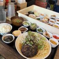 【日本・大阪🇯🇵】小鉢が食べ放題！コスパ最強レストラン