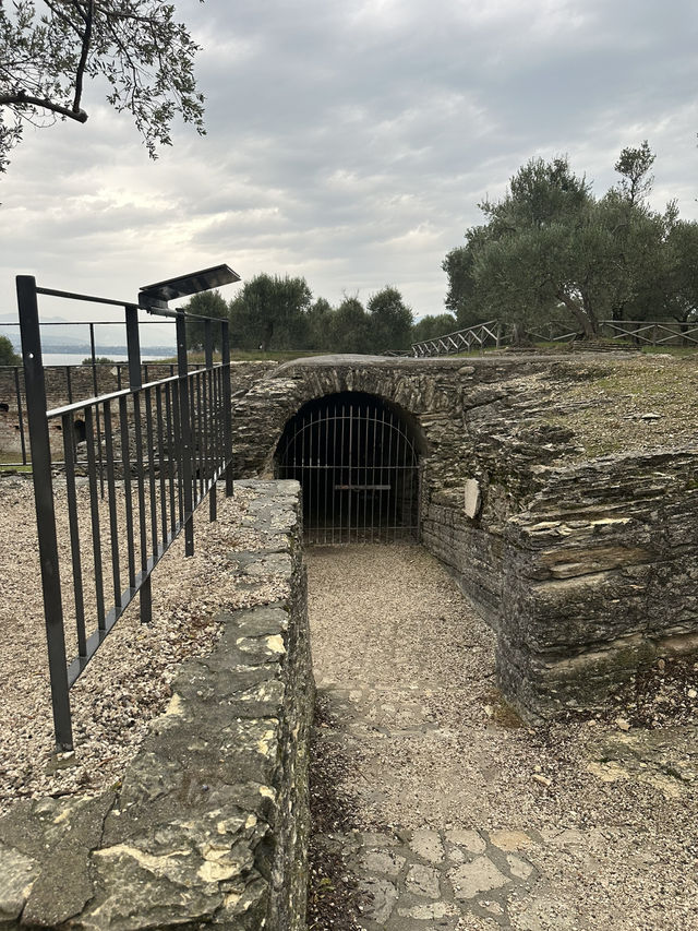 1세기 로마귀족의 별장, 그로테 디 카툴로(Grotte di Catullo) 🍃