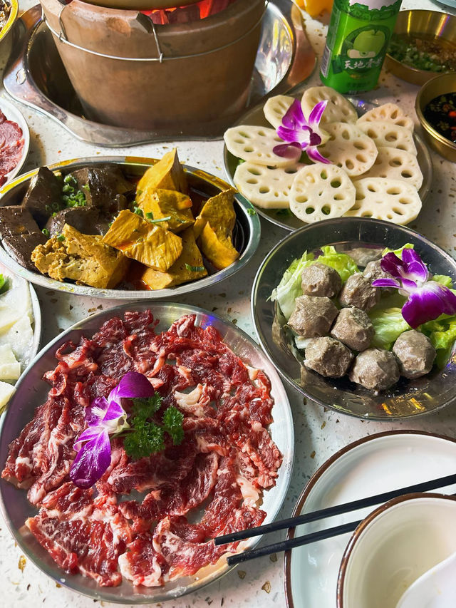 深圳炭爐火鍋！