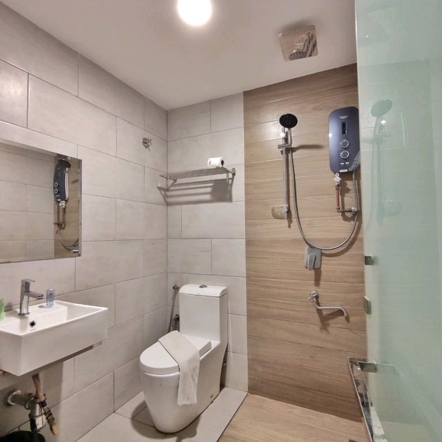 🇲🇾 Rest & Comfort Boutique Hotel – Your Peaceful Stay Near Local Eateries in Kuala Terengganu