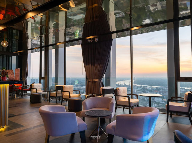 Gravity 87 Rooftop Lounge