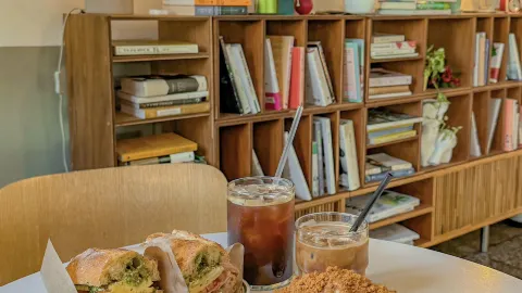 A brunch spot with a great atmosphere and even better taste, Aritsu. — traveler post in Daegu