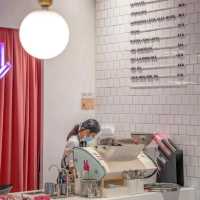 SAN FRANCISCO-BASED INSTAGRAMMABLE CRUFFIN BAKERY! 🥐🎀