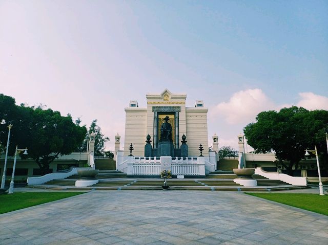 泰國曼谷湄南河畔鮮花市場雕像公園古跡寺廟一日遊行程，適合打卡拍照📸
