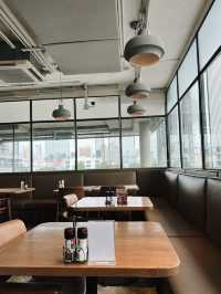 ROAST coffee & eatery