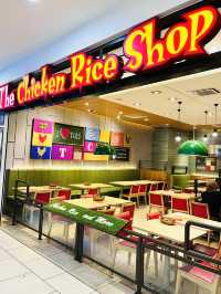 “Delicious Hainanese Chicken Rice“