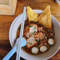 ก๋วยเตี๋ยวต้นฝน ต้มยำโบราณ 🍜