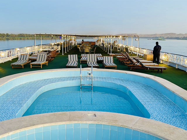 The cruise offers the ultimate Egyptian experience👫😎❤️