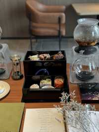越前漆器を使ったここでしか食べられないアフタヌーンティー🍽