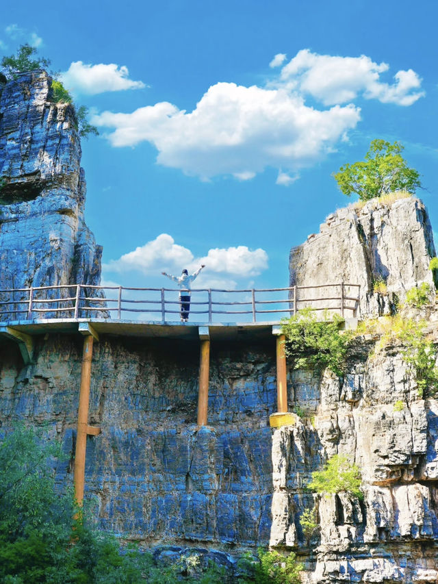 🏞️ 2 Hours from Beijing: The Underrated “Northern Guilin” – Yishui Lake Guide!