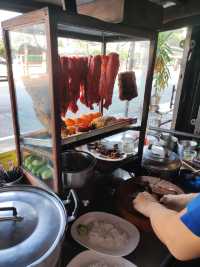 ร้านข้าวหมูแดงสุดเด็ดที่ราชบุรี