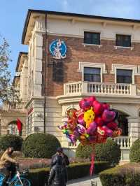 From Tianjin to Tuscany : Falling in Love withbItaluan Town 