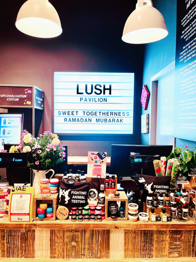 “Lush Living: Where Beauty Meets Sustainability”