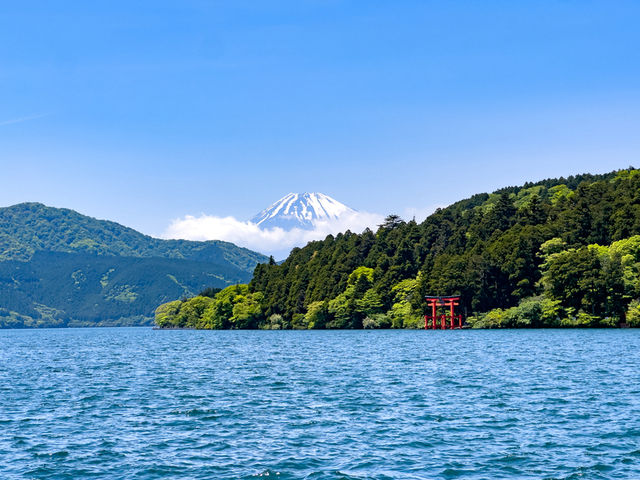 【湖畔に広がる絶景と非日常】芦ノ湖（あしのこ）🚢🌄